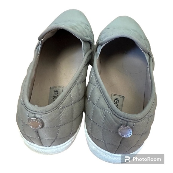 Steve Madden Zaander Quilted Light Grey Women's Slip On Sneakers - Picture 7 of 8